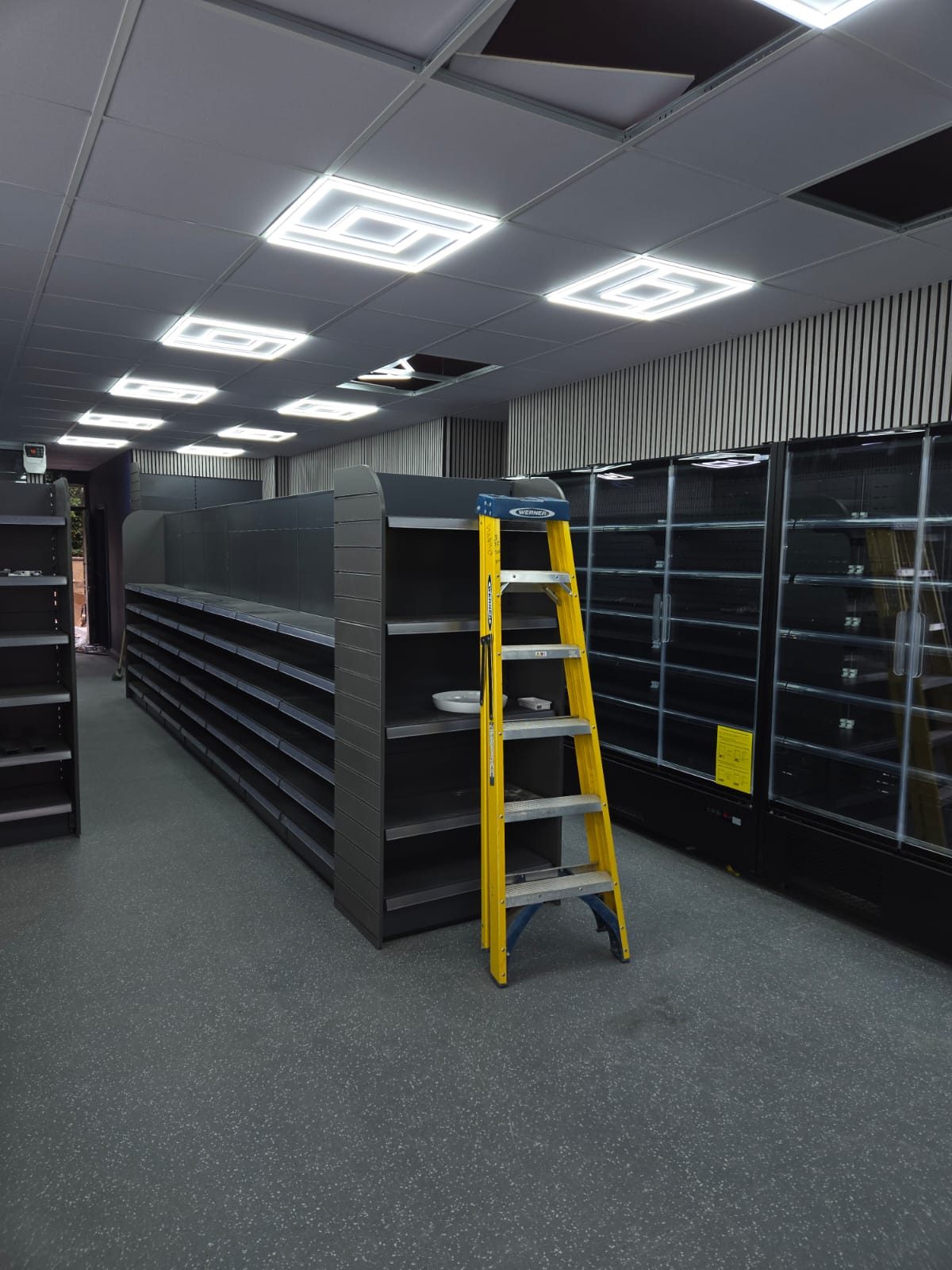 Full convenience store shop fit-out